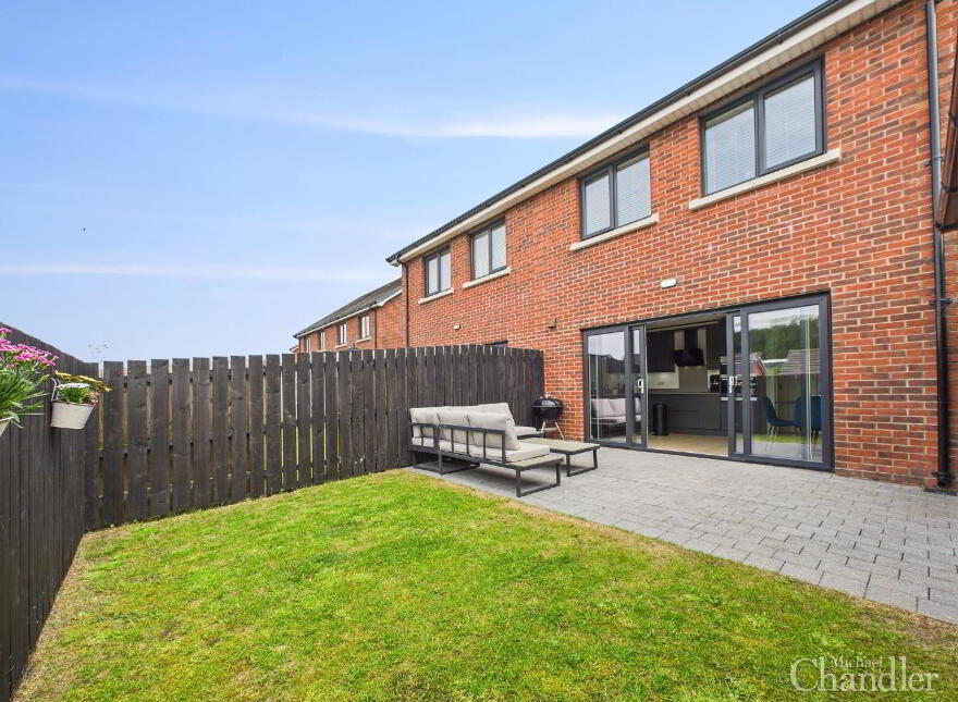 4 Baronsgrange Rise, Carryduff, Belfast, BT8 8GE