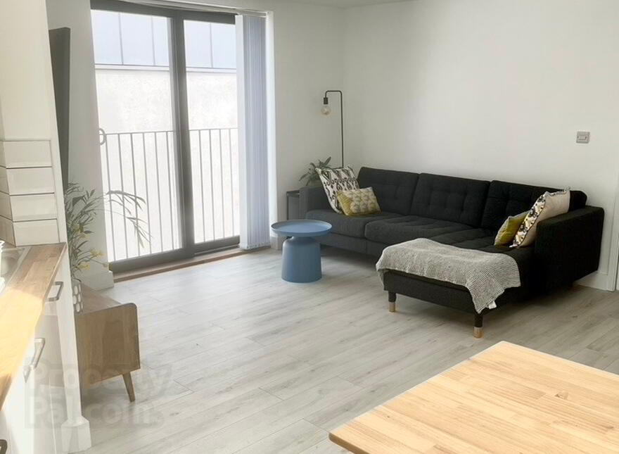 Unit C, 140 LISBURN ROAD, Belfast, BT9 6AJ photo