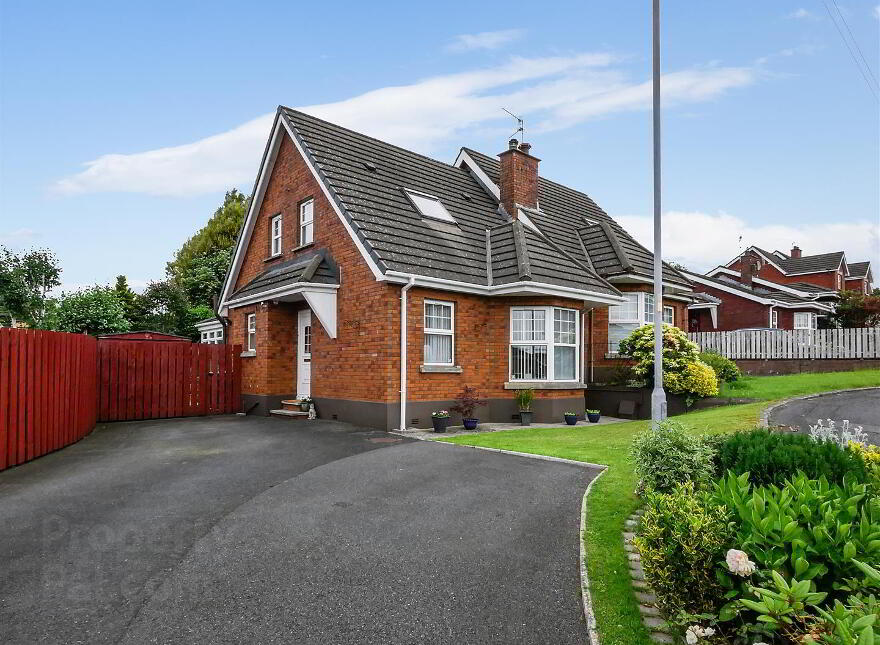 95 Ballylenaghan Heights, Saintifeld Road, Belfast, BT8 6WL photo