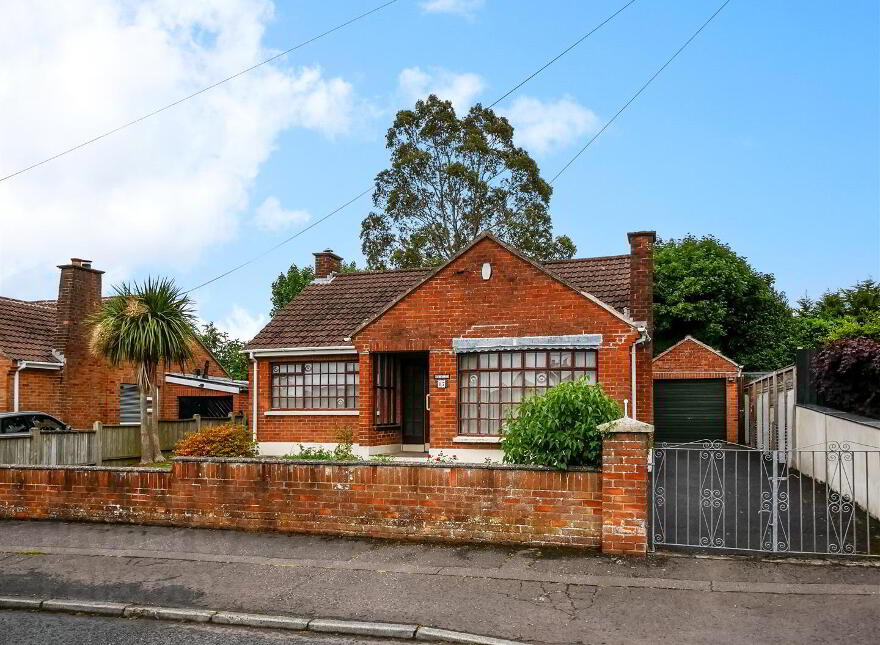 17 Beechill Park Avenue, Beechill Road/ Saintfield Road, Belfast, BT8 7PR photo