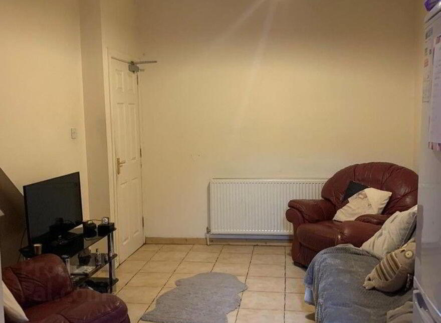 136 Dunluce Avenue, Lisburn Road, Belfast, BT9 7AZ photo