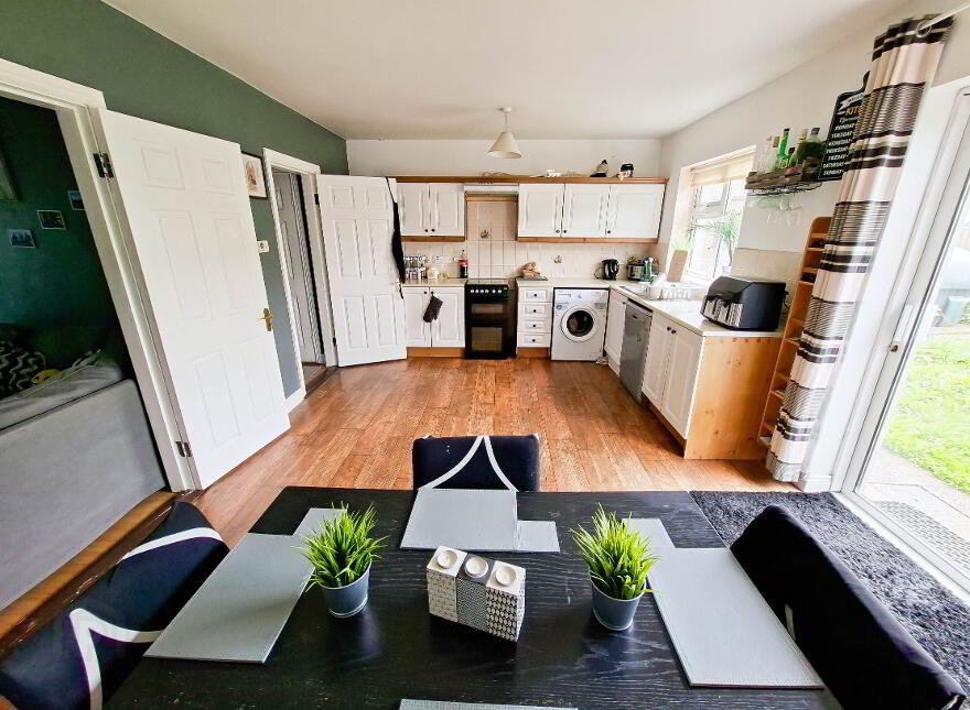 31 Charlotte Grove, Gorey, Y25TP29