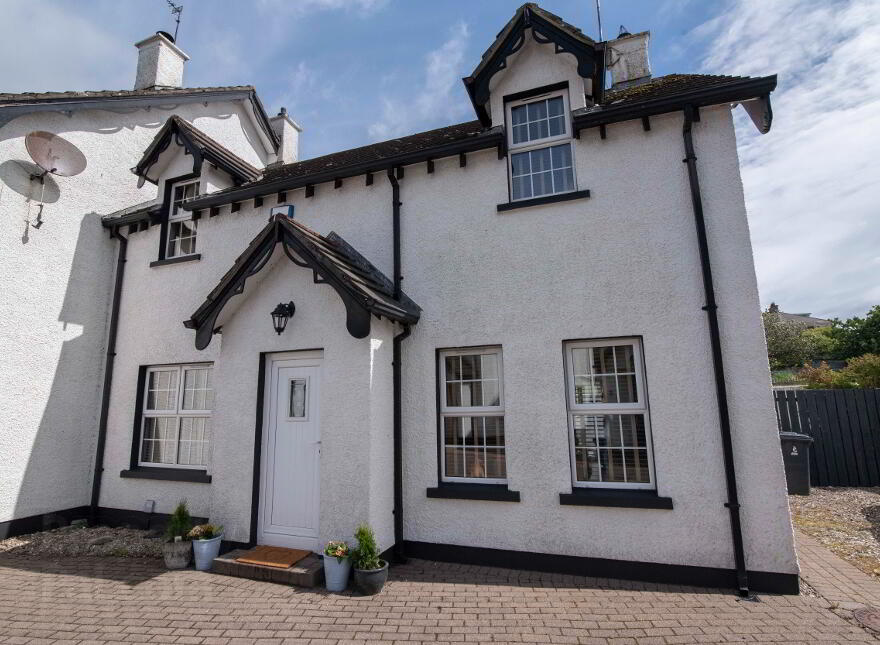 8 Sea Court Mews (holiday Let), Castlerock, BT51 4LG photo