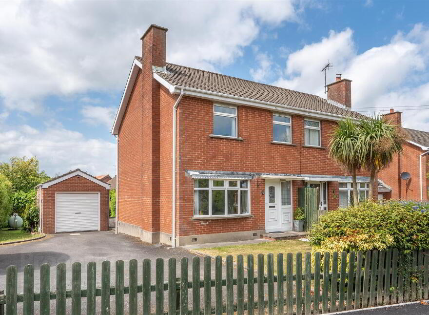 38 Moyra Drive, Saintfield, BT24 7AF photo