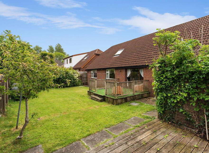 17 Dellmount Drive, Bangor, BT20 4UB