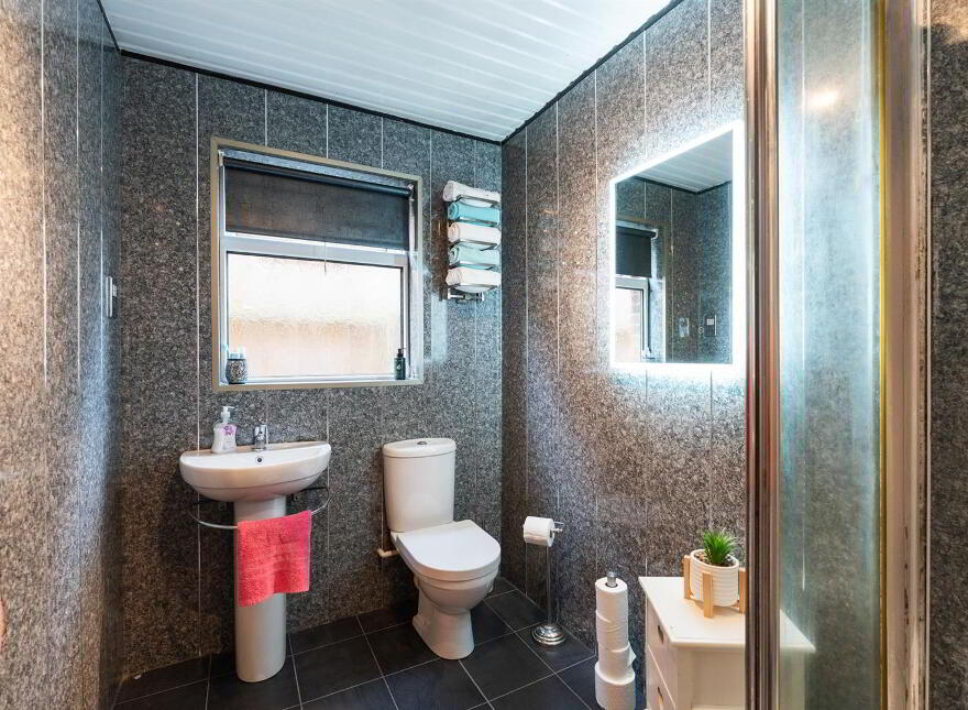 17 Dellmount Drive, Bangor, BT20 4UB