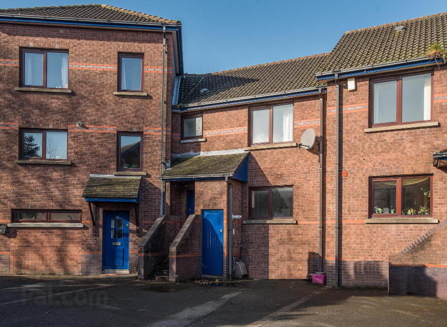 28 Ravenhill Reach, Belfast, BT6 8RA photo