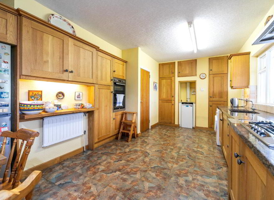 76 Carnbane Road, Hillsborough, BT27 5NG