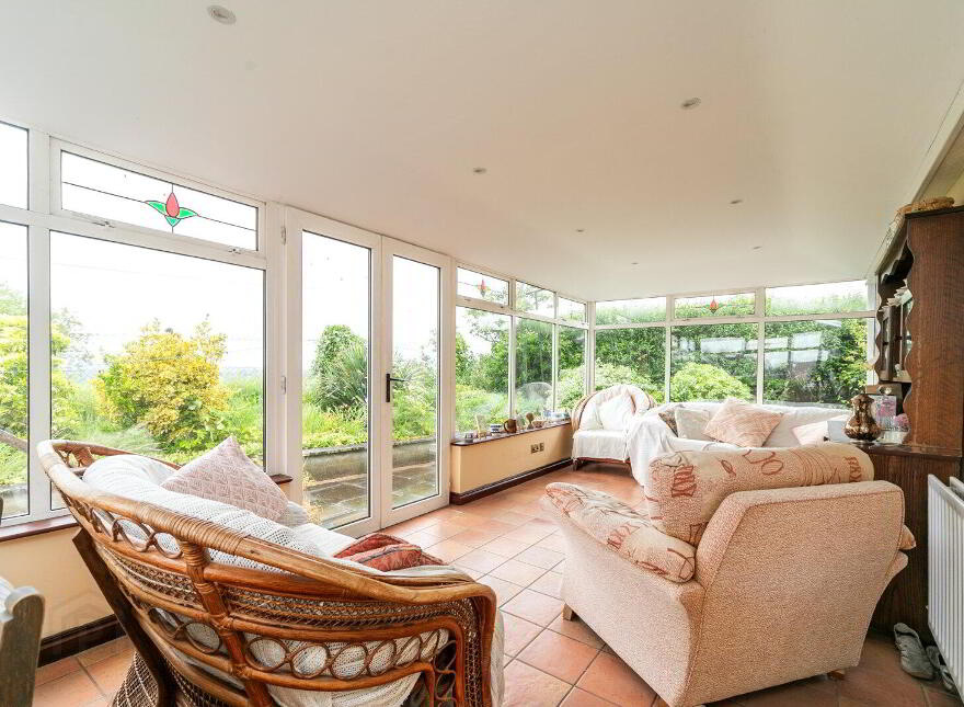 76 Carnbane Road, Hillsborough, BT27 5NG