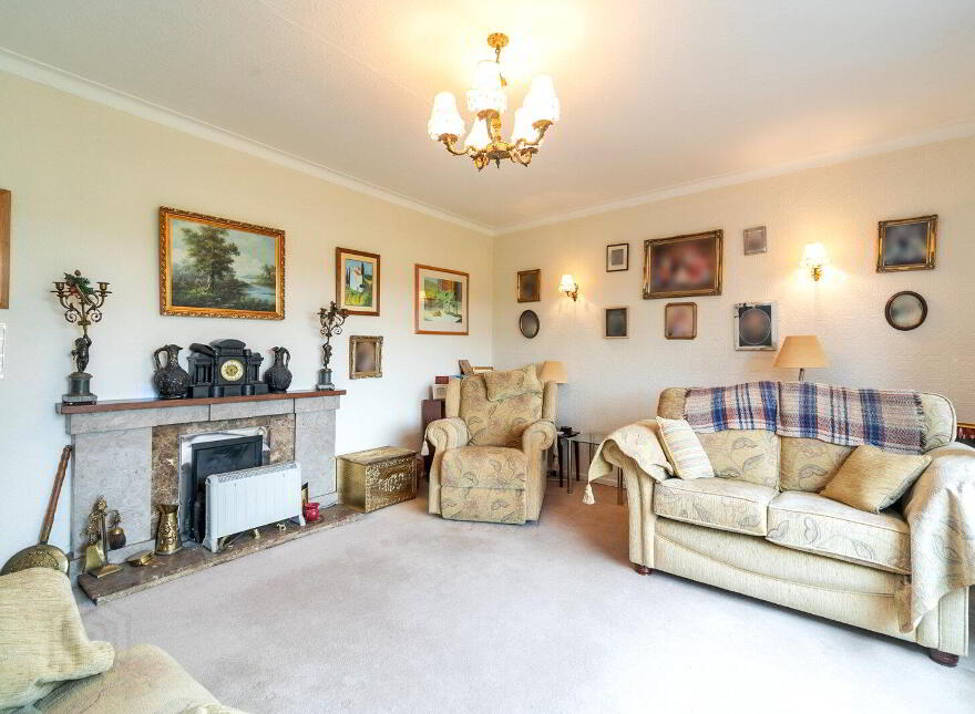 76 Carnbane Road, Hillsborough, BT27 5NG