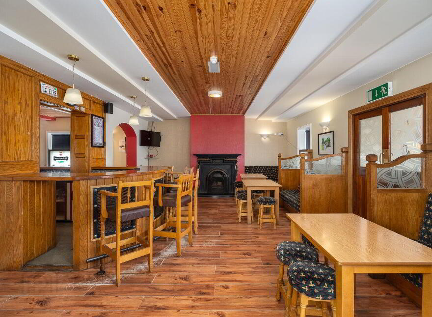 The Shannon Bar, Tarmonbarry, N39V0C3