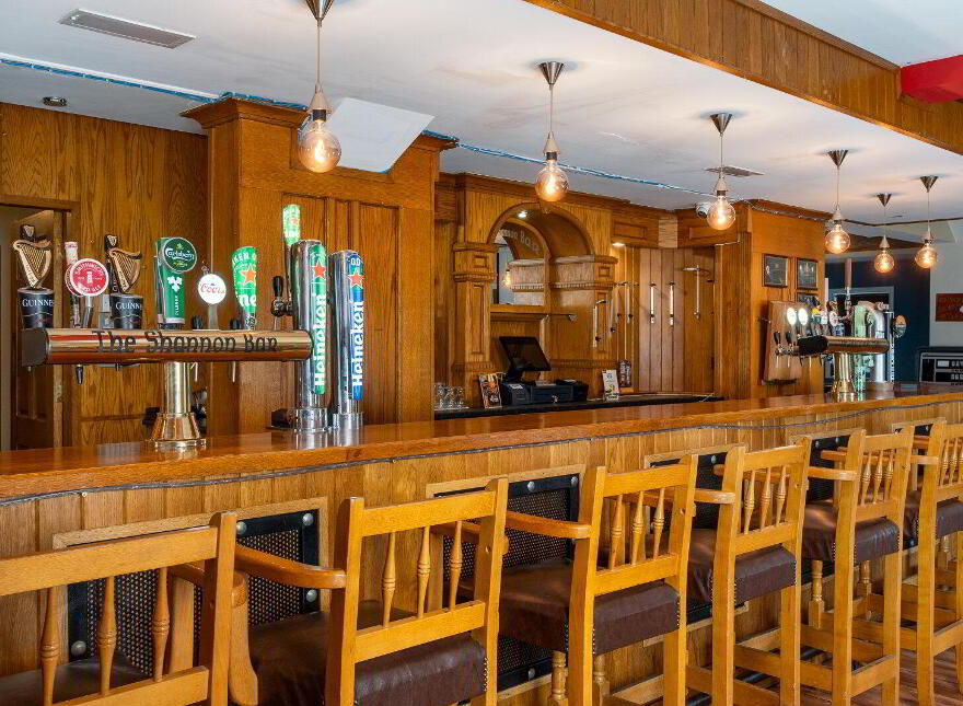 The Shannon Bar, Tarmonbarry, N39V0C3