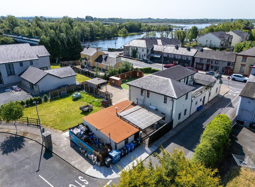 The Shannon Bar, Tarmonbarry, N39V0C3