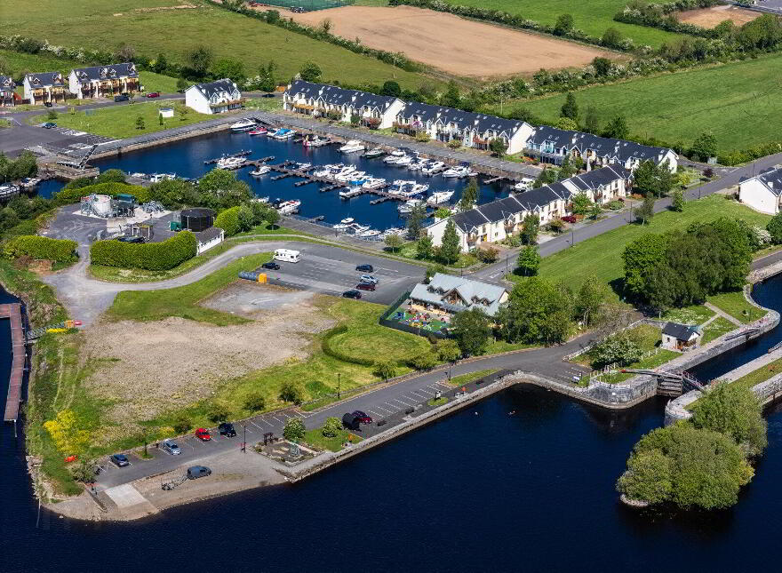 The Shannon Bar, Tarmonbarry, N39V0C3