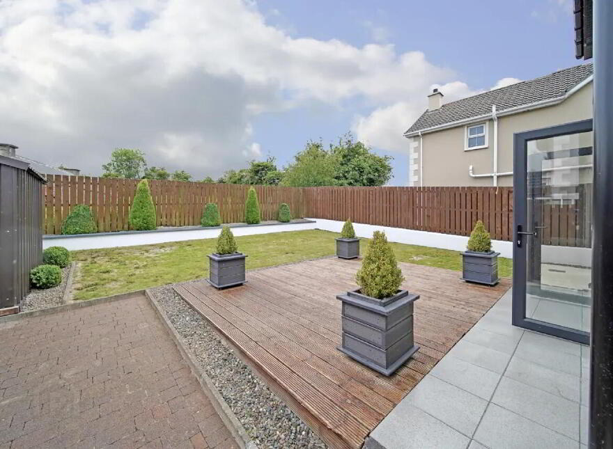 16 Oakwood Park, Lismonaghan, Letterkenny, F92A6W4