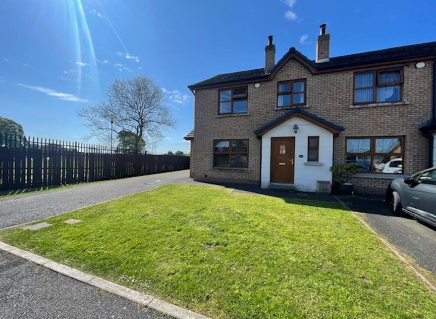 42 Carndale Meadows, Carniny Road, Ballymena, BT43 5NX photo
