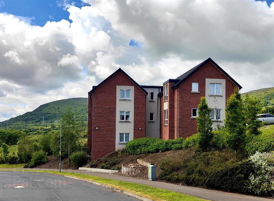 Apt 2, 11 Mill Valley Gardens, Belfast, BT14 8FA photo