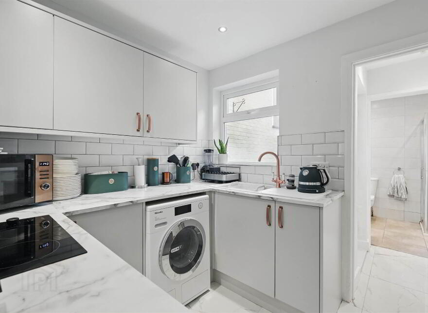 55 Edinburgh Street, Lisburn Road, Belfast, BT9 7DS