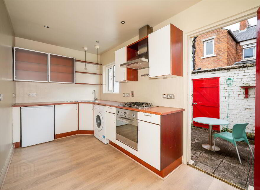 11 Willowholme Crescent, Belfast, BT6 8NX