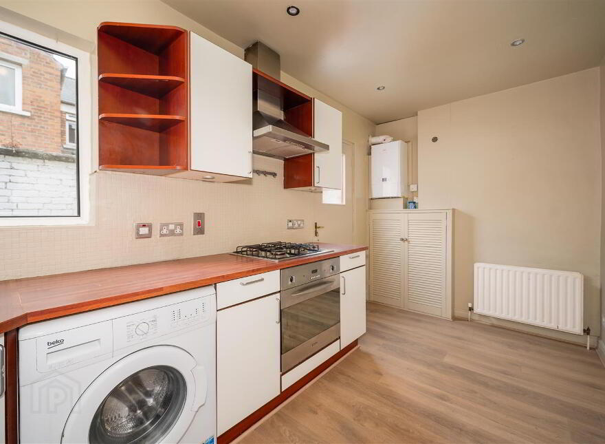 11 Willowholme Crescent, Belfast, BT6 8NX