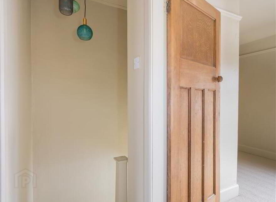 11 Willowholme Crescent, Belfast, BT6 8NX