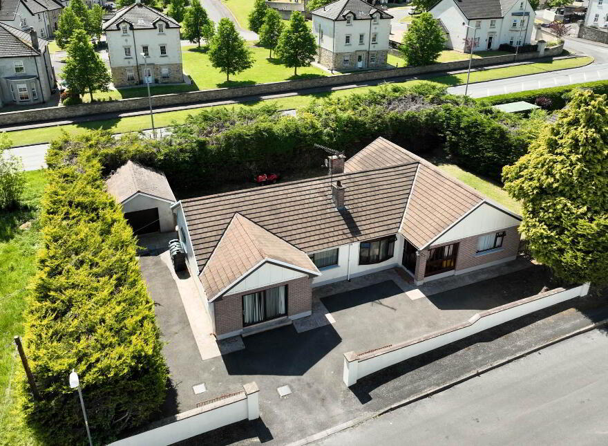 4 Silverhill Park, Enniskillen, BT74 5PU photo