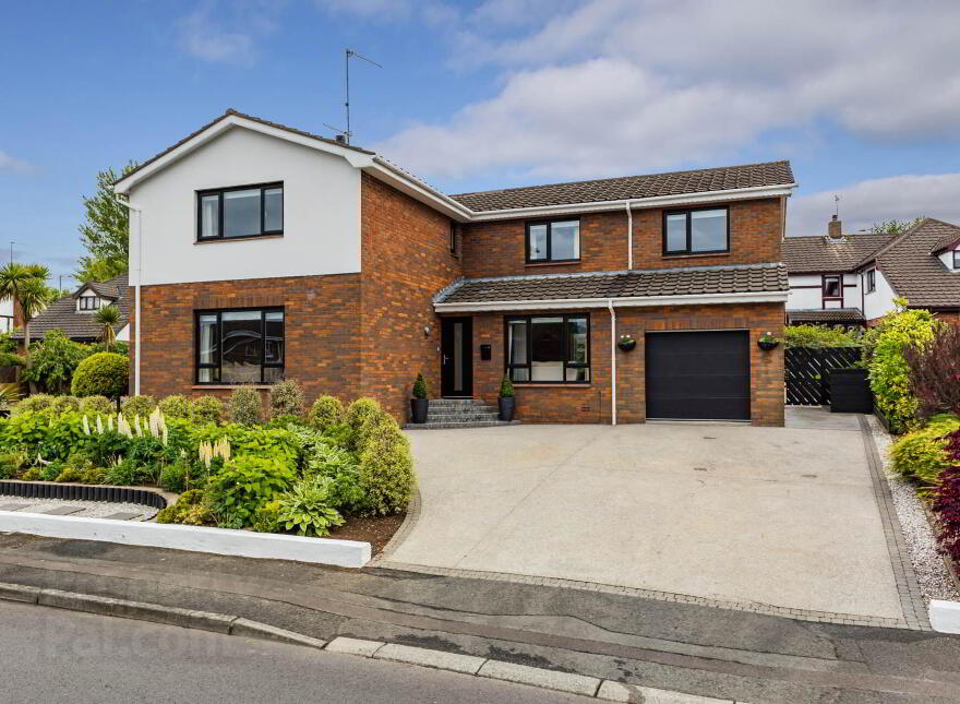 14 Magheralave Court, Lisburn, BT28 3BY photo