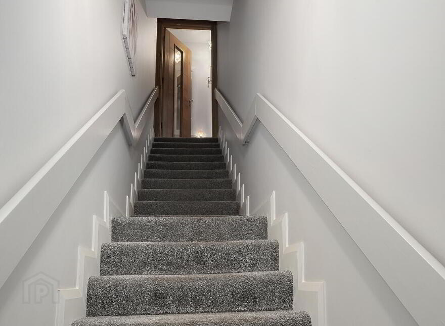 2 Rosse Court Avenue, Lucan, K78NP97