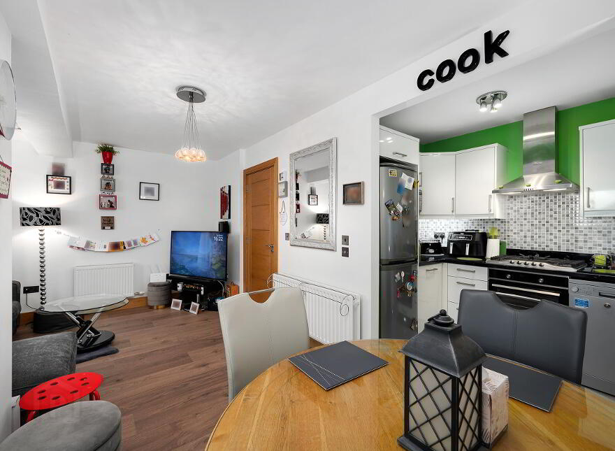 2 Rosse Court Avenue, Lucan, K78NP97