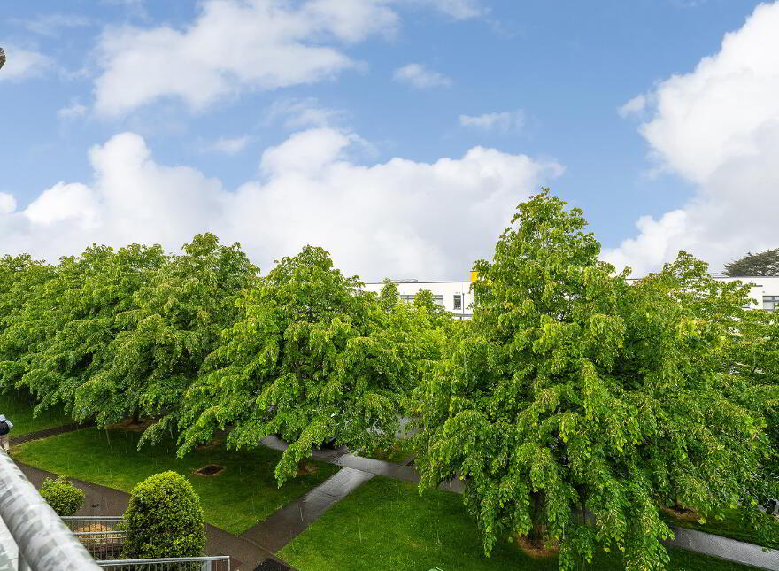 2 Rosse Court Avenue, Lucan, K78NP97