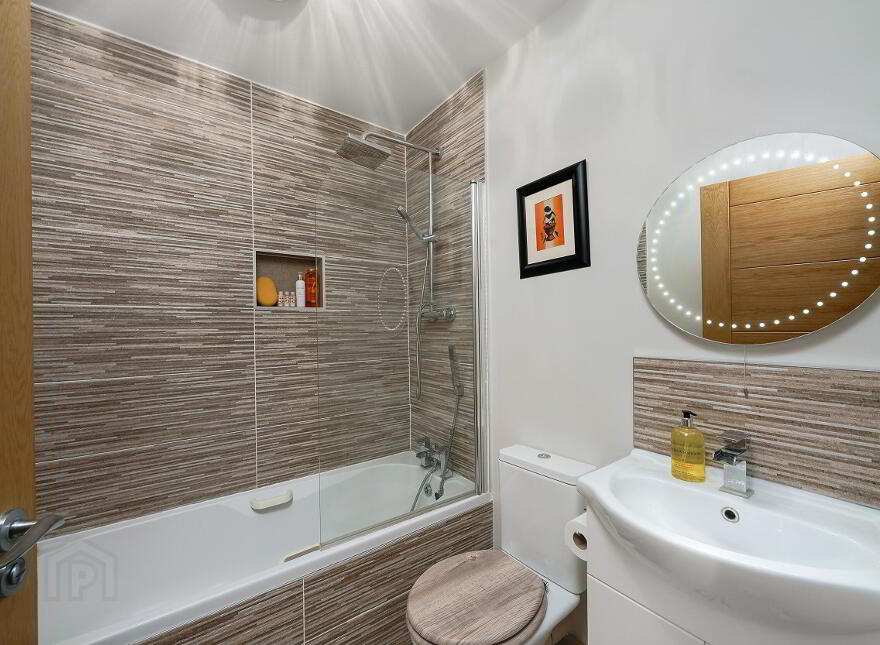 2 Rosse Court Avenue, Lucan, K78NP97