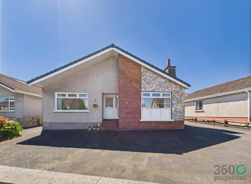 29 Grangegorm Drive, Ballymena, BT42 2EE photo