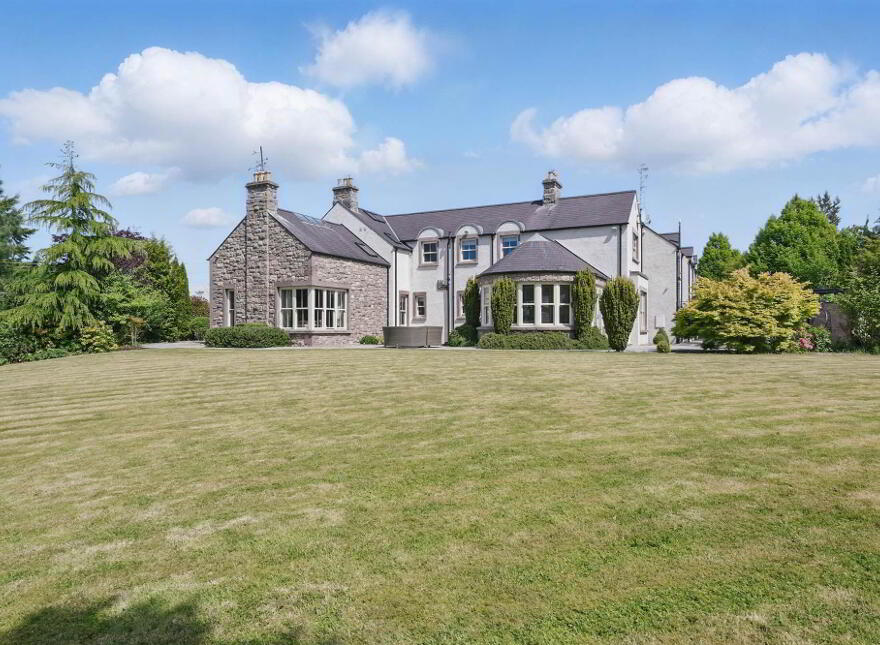 Stonebridge House, 118 Battlehill Road, Richhill, BT61 8QJ