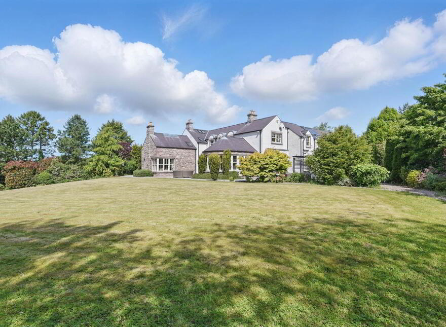 Stonebridge House, 118 Battlehill Road, Richhill, BT61 8QJ