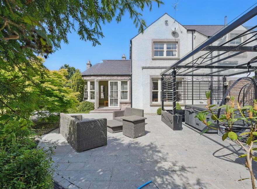 Stonebridge House, 118 Battlehill Road, Richhill, BT61 8QJ