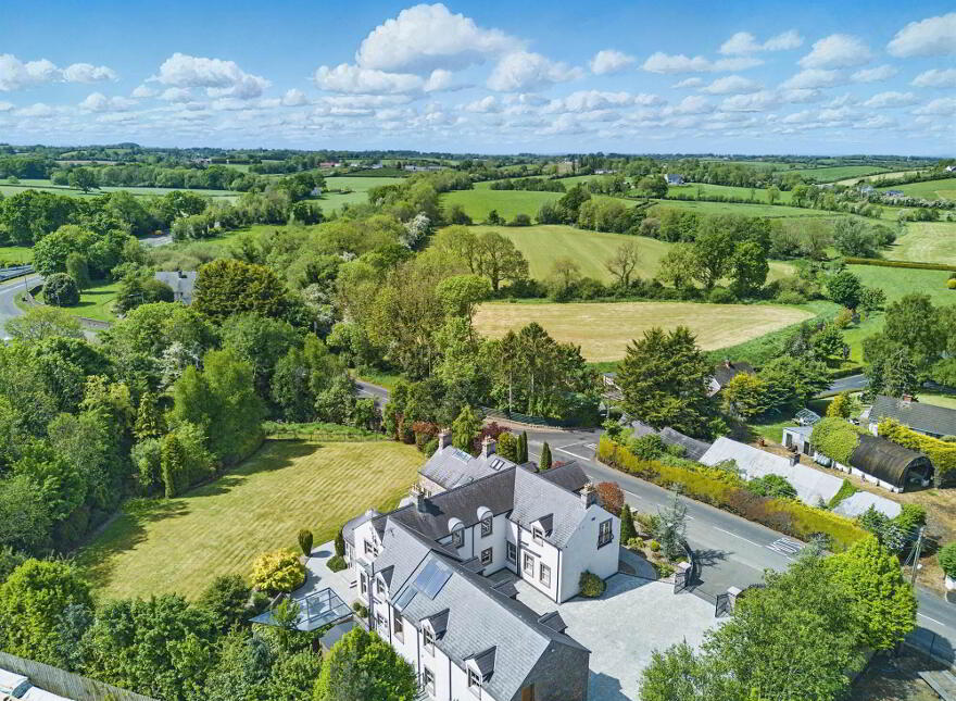 Stonebridge House, 118 Battlehill Road, Richhill, BT61 8QJ