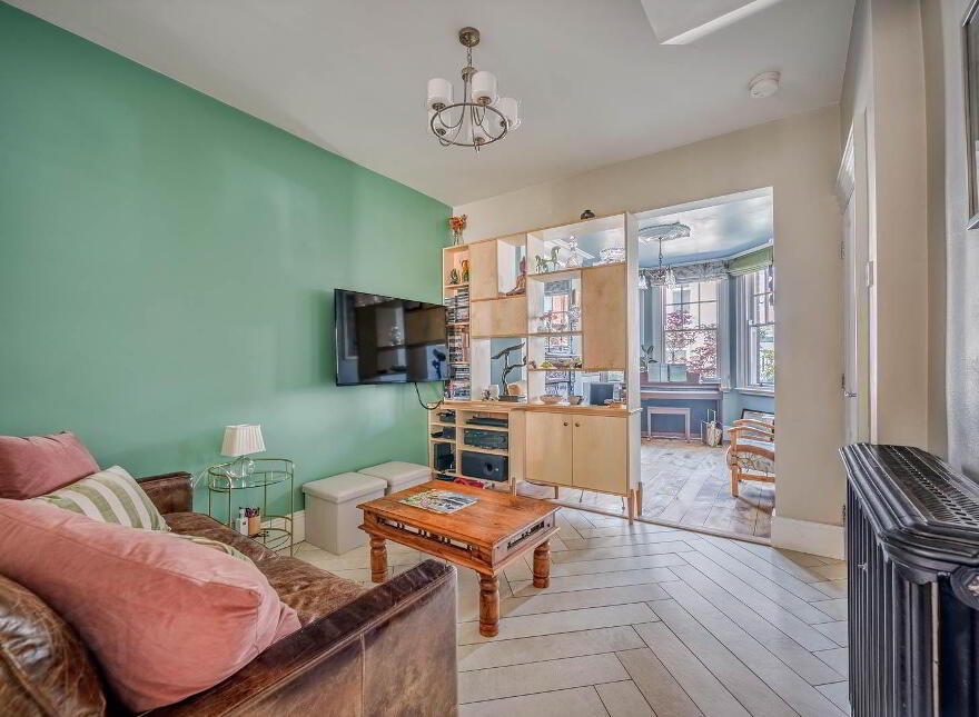 56 Sandown Road, Belfast, BT5 6GY