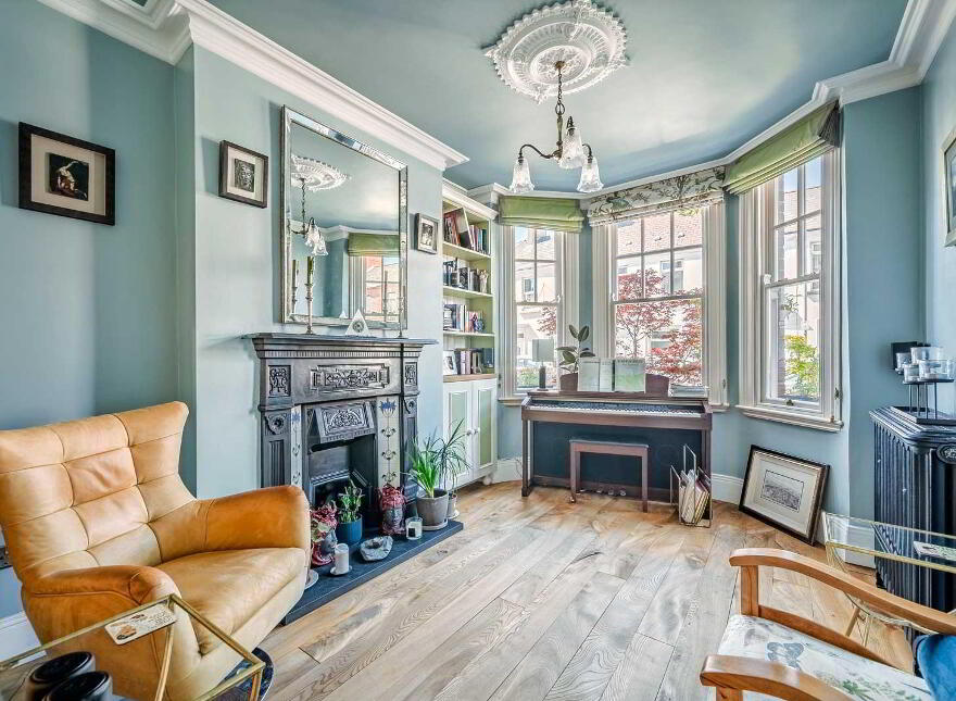 56 Sandown Road, Belfast, BT5 6GY