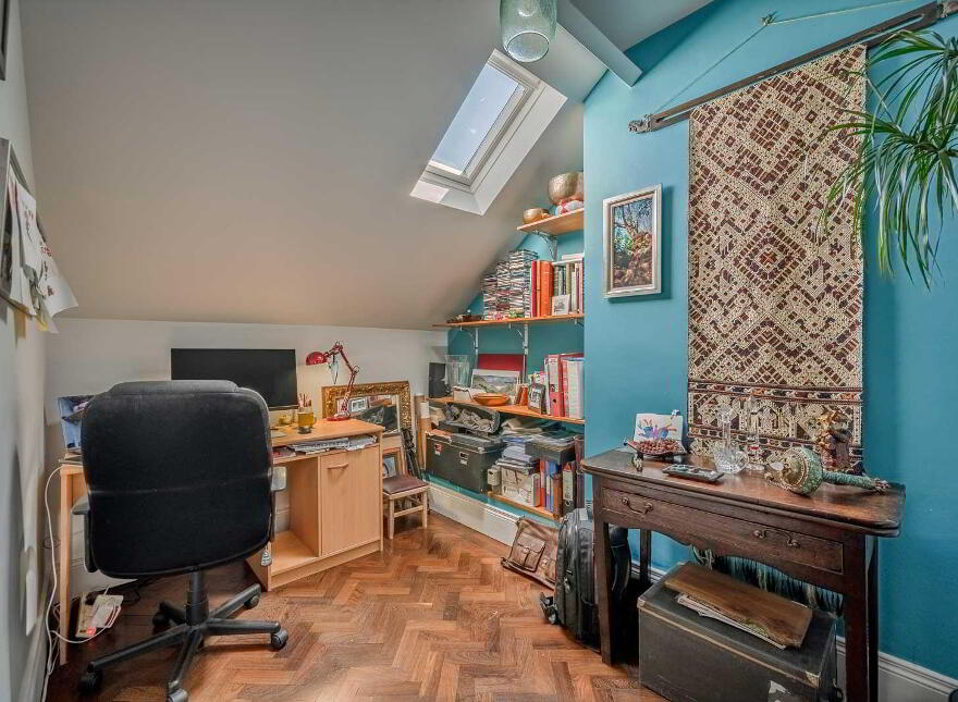 56 Sandown Road, Belfast, BT5 6GY
