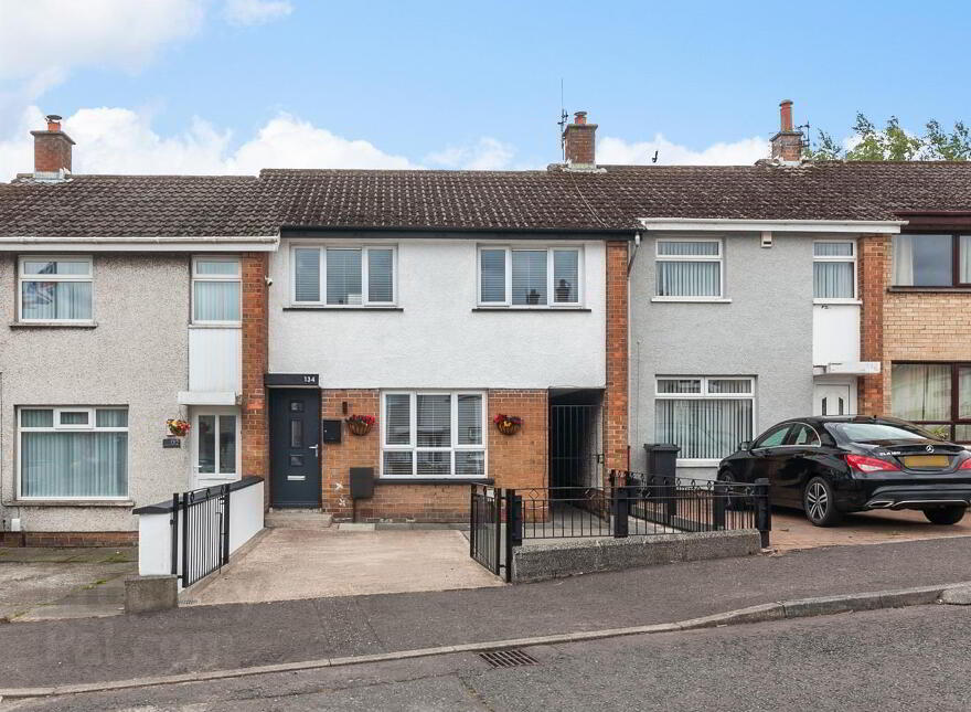 134 The Glade, Newtownabbey, BT36 5NS photo