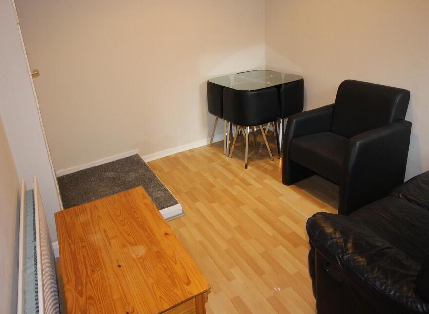 118 Dunluce Avenue, Belfast, BT9 7AZ