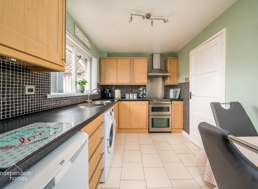 33d Ollardale Park, Ballyclare, BT39 9EQ