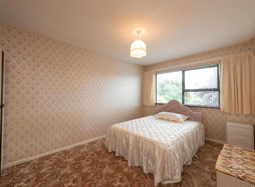 81 Lisburn Road, Ballynahinch, BT24 8TT