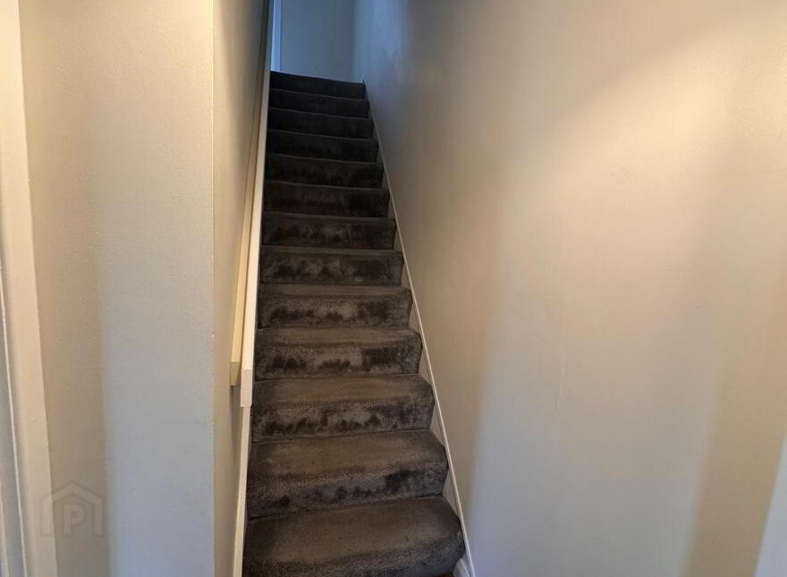 12 Raven Hill Court, Room 1, Shared Accomodation, Belfast, BT6 8FS