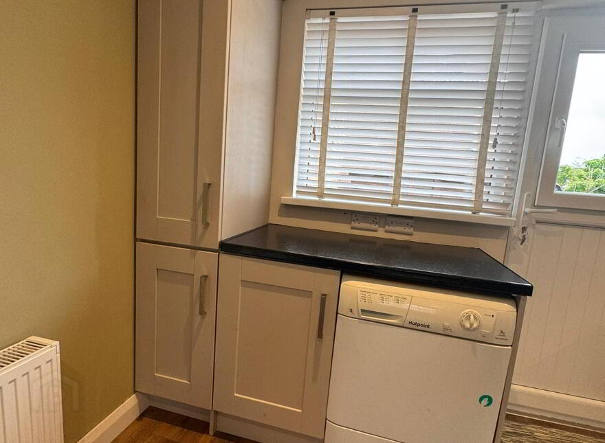 12 Raven Hill Court, Room 1, Shared Accomodation, Belfast, BT6 8FS