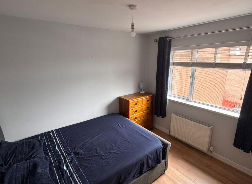 12 Raven Hill Court, Room 1, Shared Accomodation, Belfast, BT6 8FS