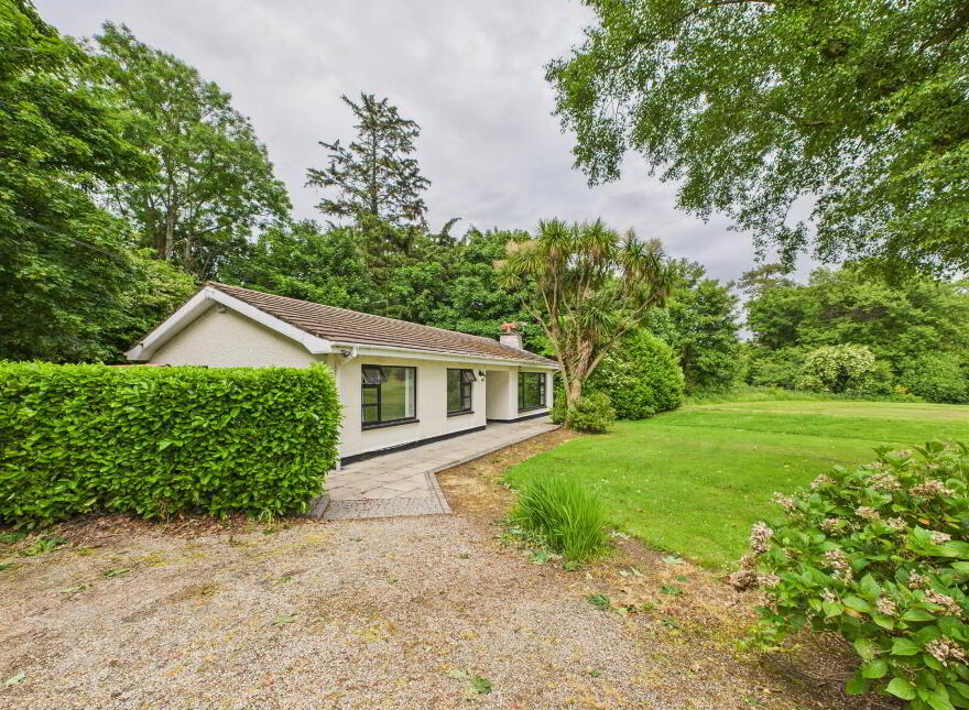 The Bungalow At Royal Belfast GC, 9 Station Road, Holywood, BT18 0BP photo