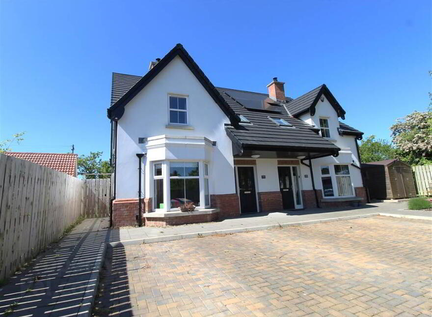 290c Comber Road, Dundonald, Belfast, BT16 1UR photo