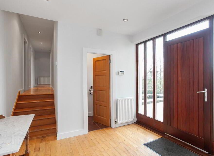 1 Fort Road, Purdysburn Hill, Belfast, BT8 8LX