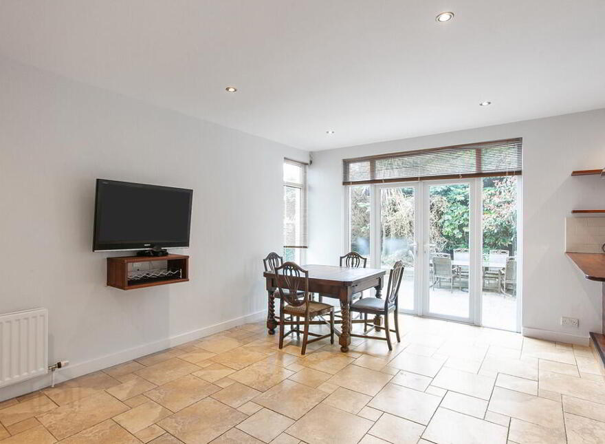 1 Fort Road, Purdysburn Hill, Belfast, BT8 8LX